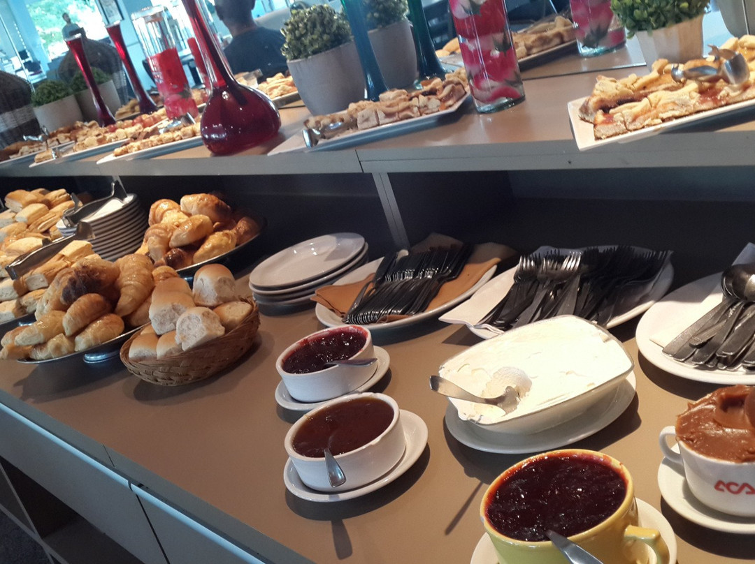 Hotel Dr. César C. Carman