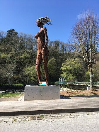 Église Notre-dame De Bieuzy-Plumeliau必去景点