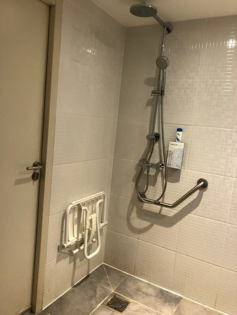 钟楼南特中央圣雅克酒店主图