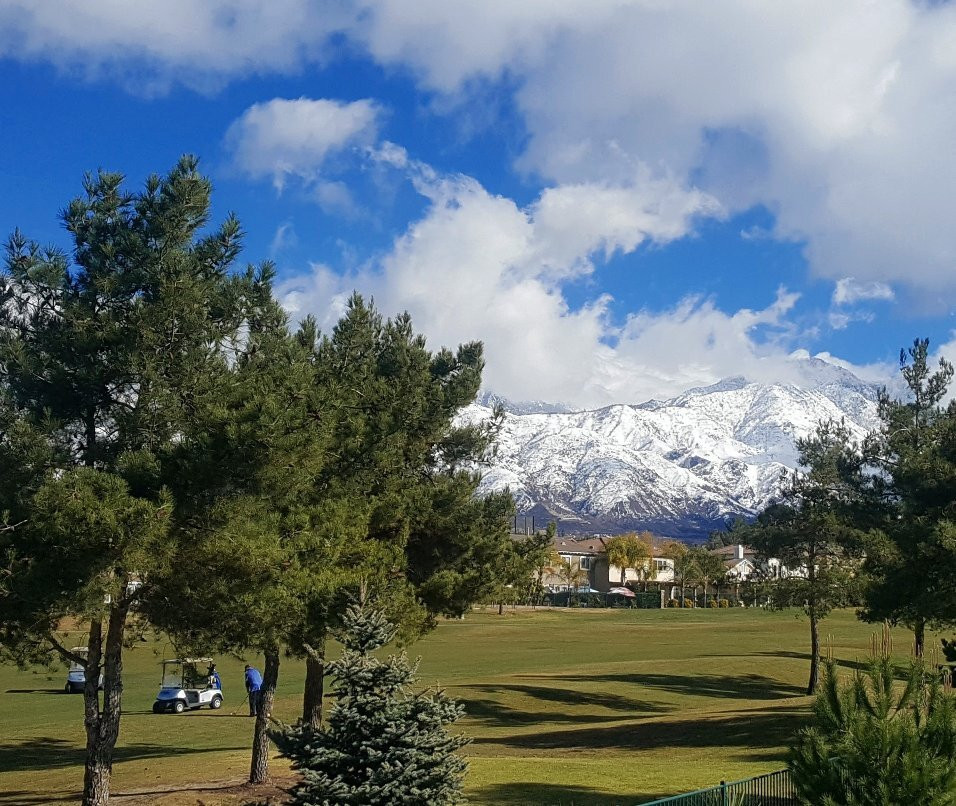 Yucaipa Valley Golf Club-Yucaipa必去景点