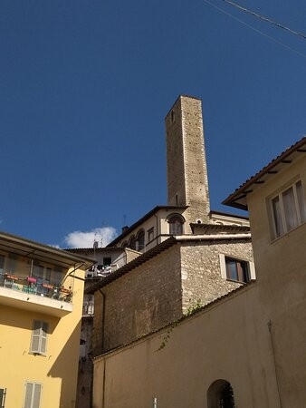 Giro dei Condotti-斯波莱托必去景点