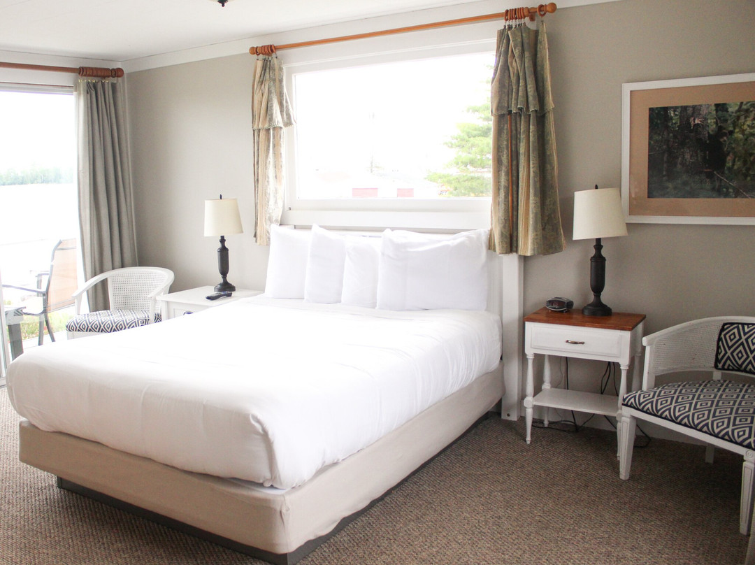 Copper Harbor酒店住宿-Bella Vista Motel