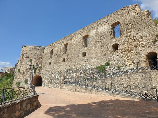 Castello Feudale景点图片