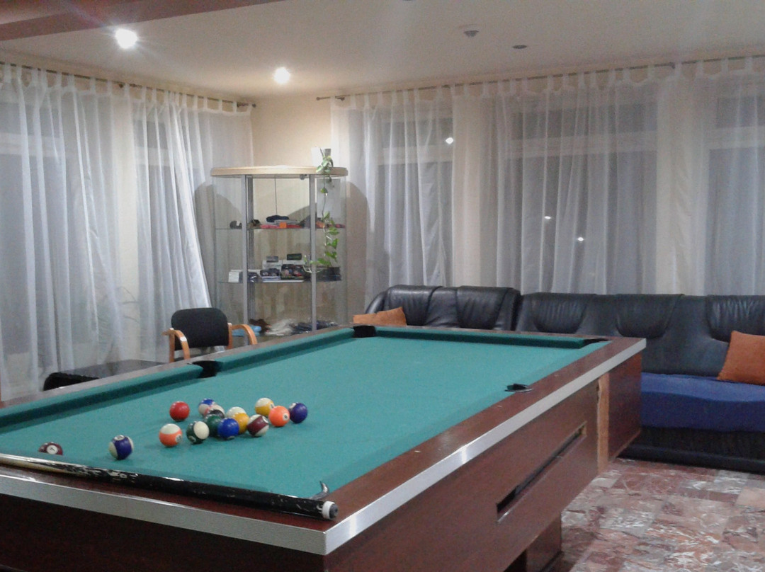 多姆贝斯基德山假日酒店主图