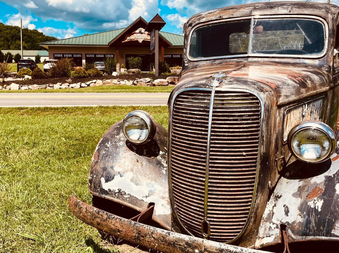 Riverwoods Home Furnishings-塞维尔维尔必去景点