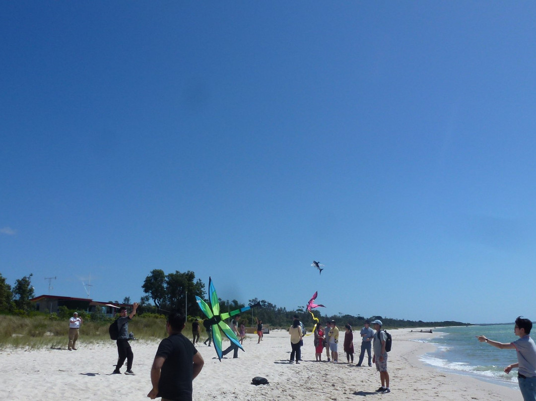 McCrae Beach景点图片