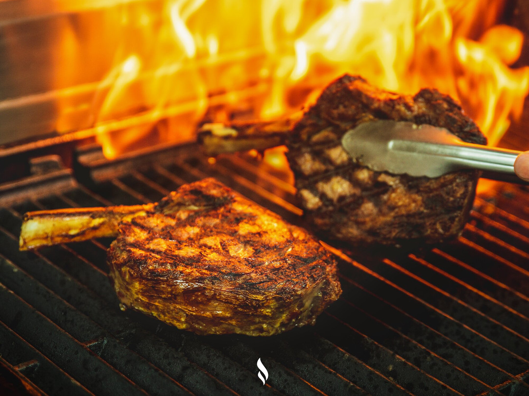 汉密尔顿餐馆和美食-Furnace Steakhouse