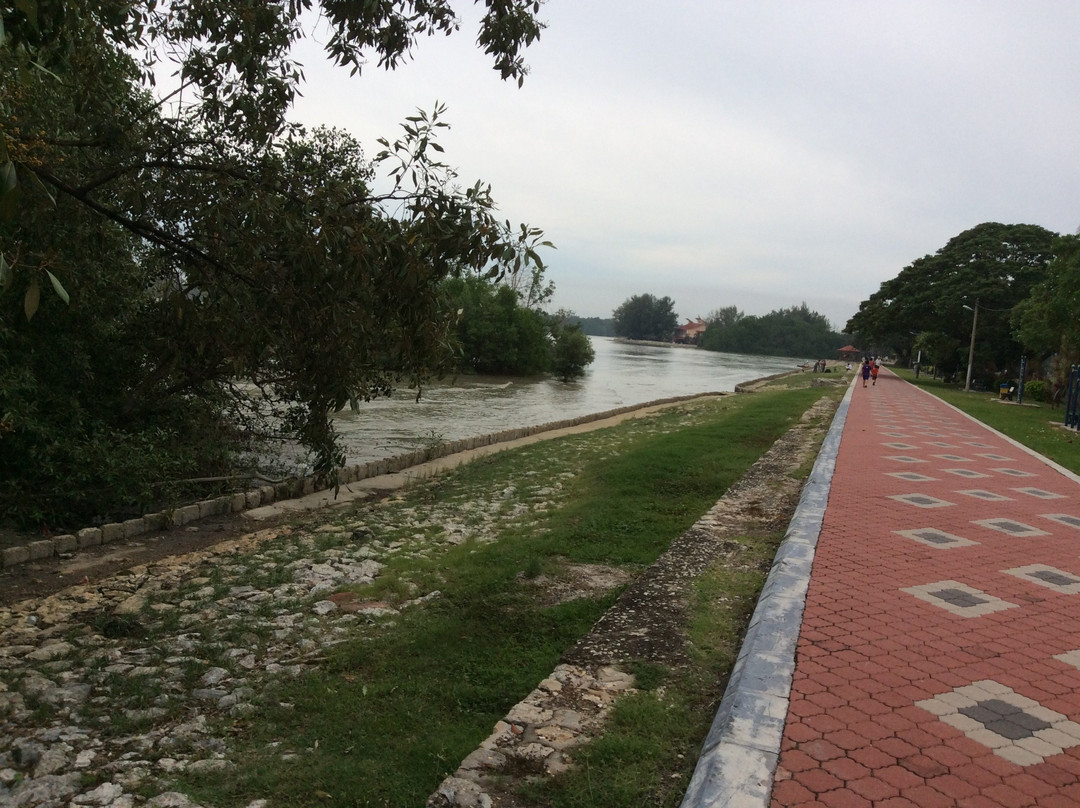 麻坡旅游景点-Muar River