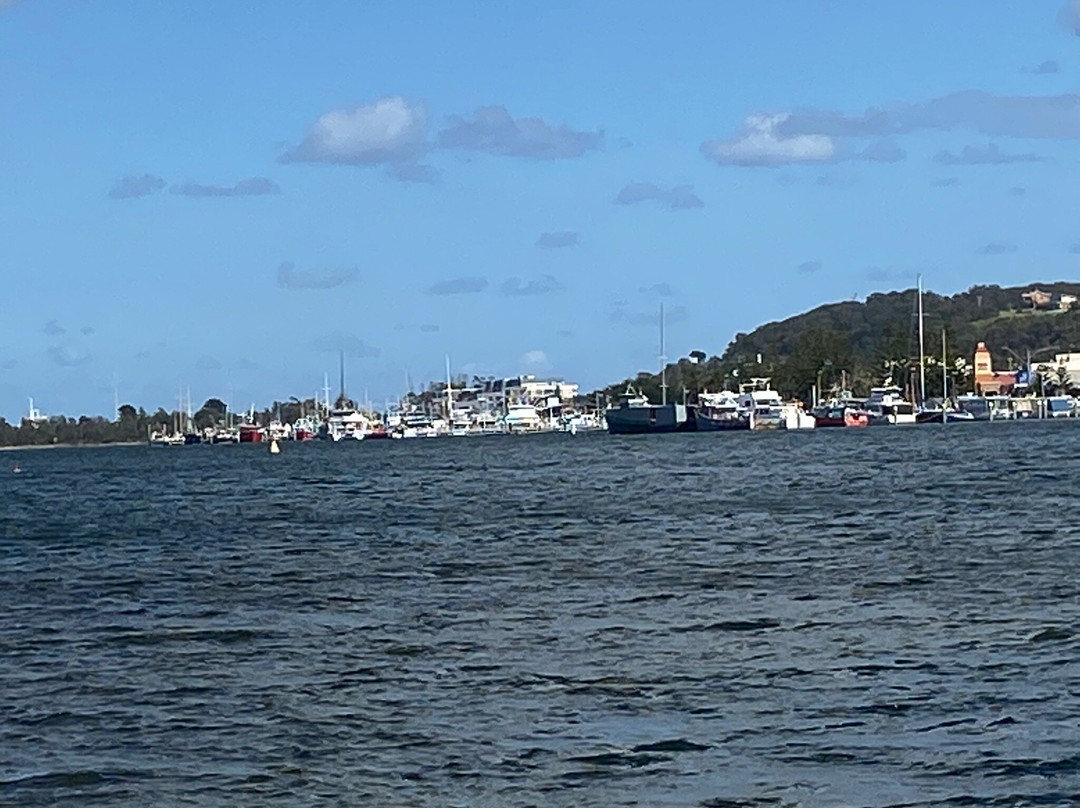 湖滨汽车旅馆及别墅主图