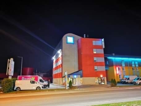 蓬塔利耶宜必思快捷酒店-官方
