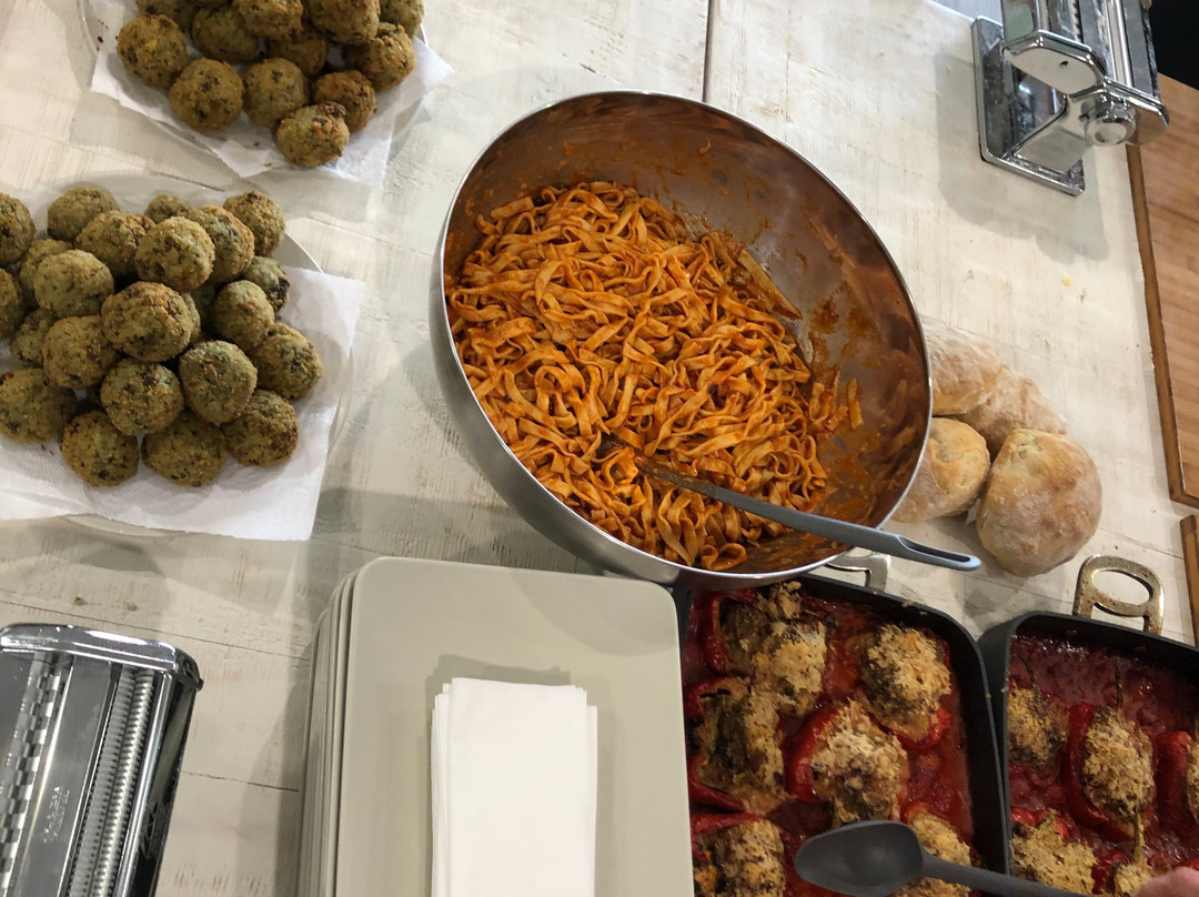 Italian Cooking Experience with Stefano Marvello-Burradoo必去景点