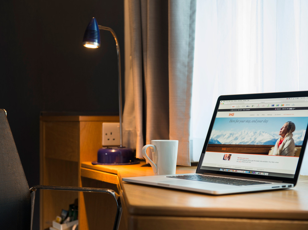 快捷假日纽卡尔斯美罗中心酒店主图