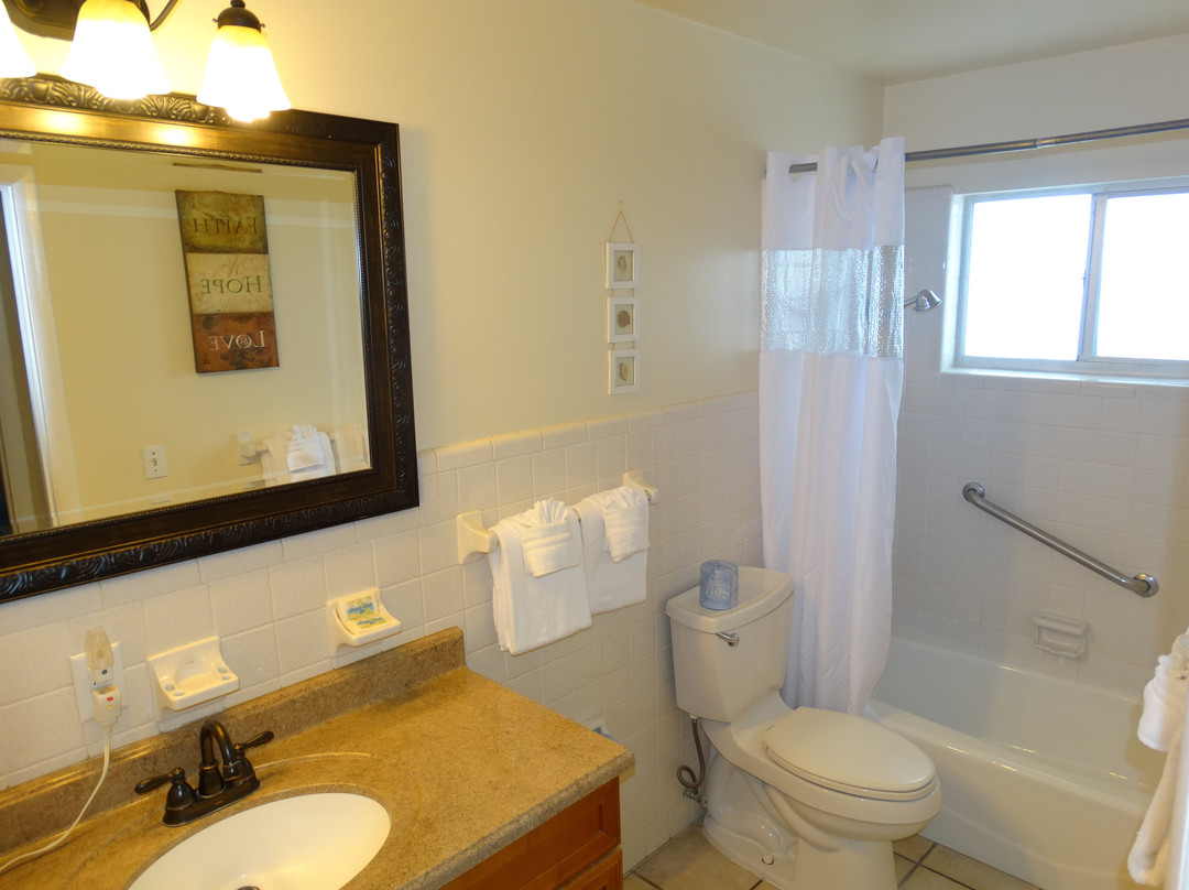 White Sands Beach Resort主图