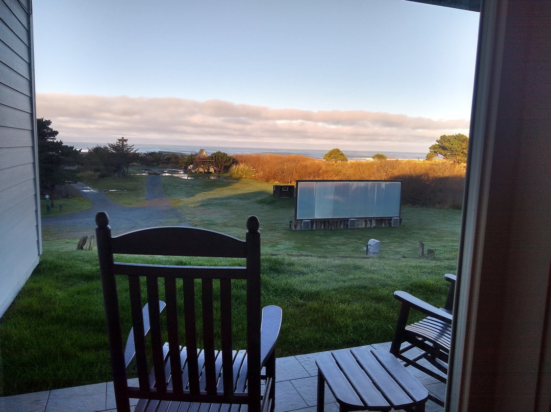 Pacific Reef Hotel主图