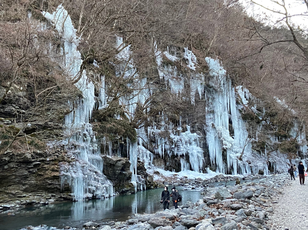 Misotsuchi Icicles (Misotsuchinotsurara)-秩父市必去景点
