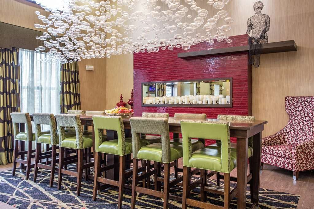 Hampton Inn & Suites Williamsport-Faxon Exit主图