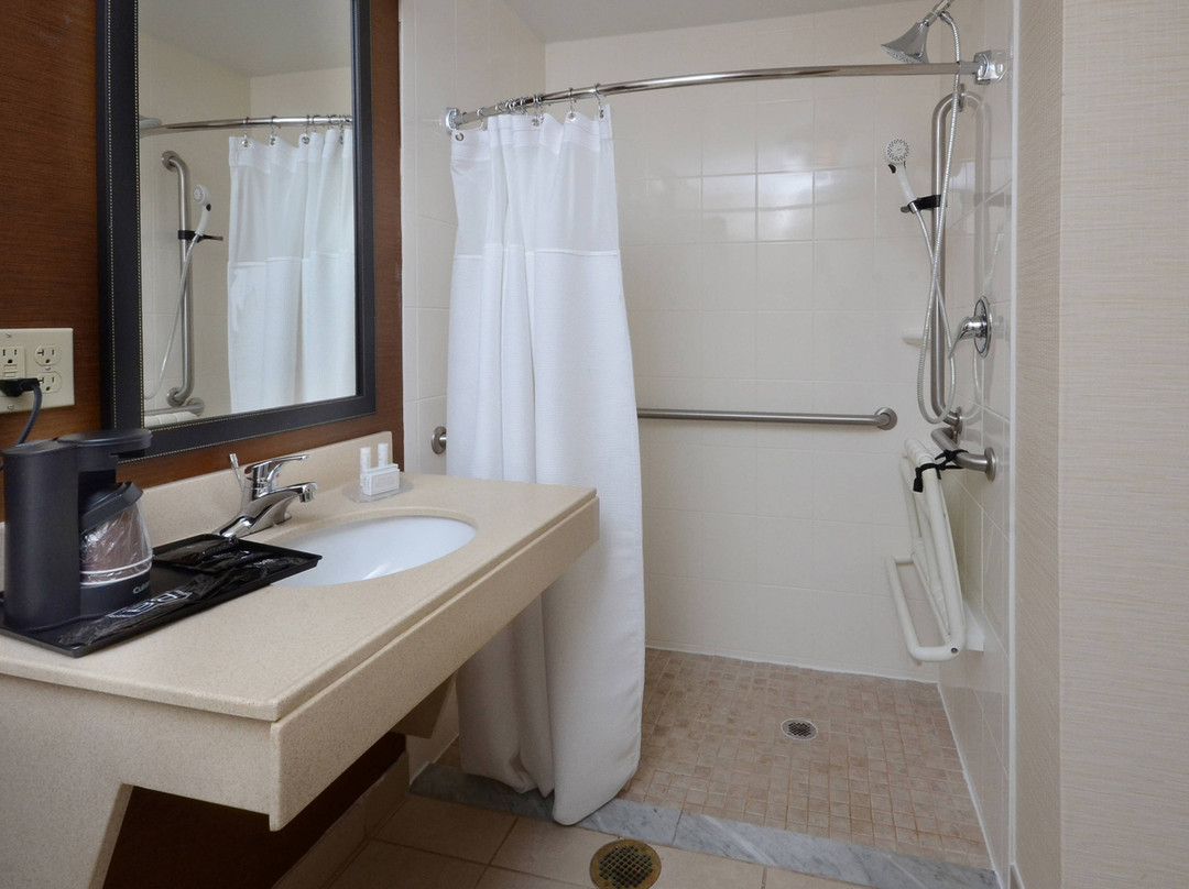 Fairfield by Marriott Inn & Suites Roanoke Hollins/I-81主图