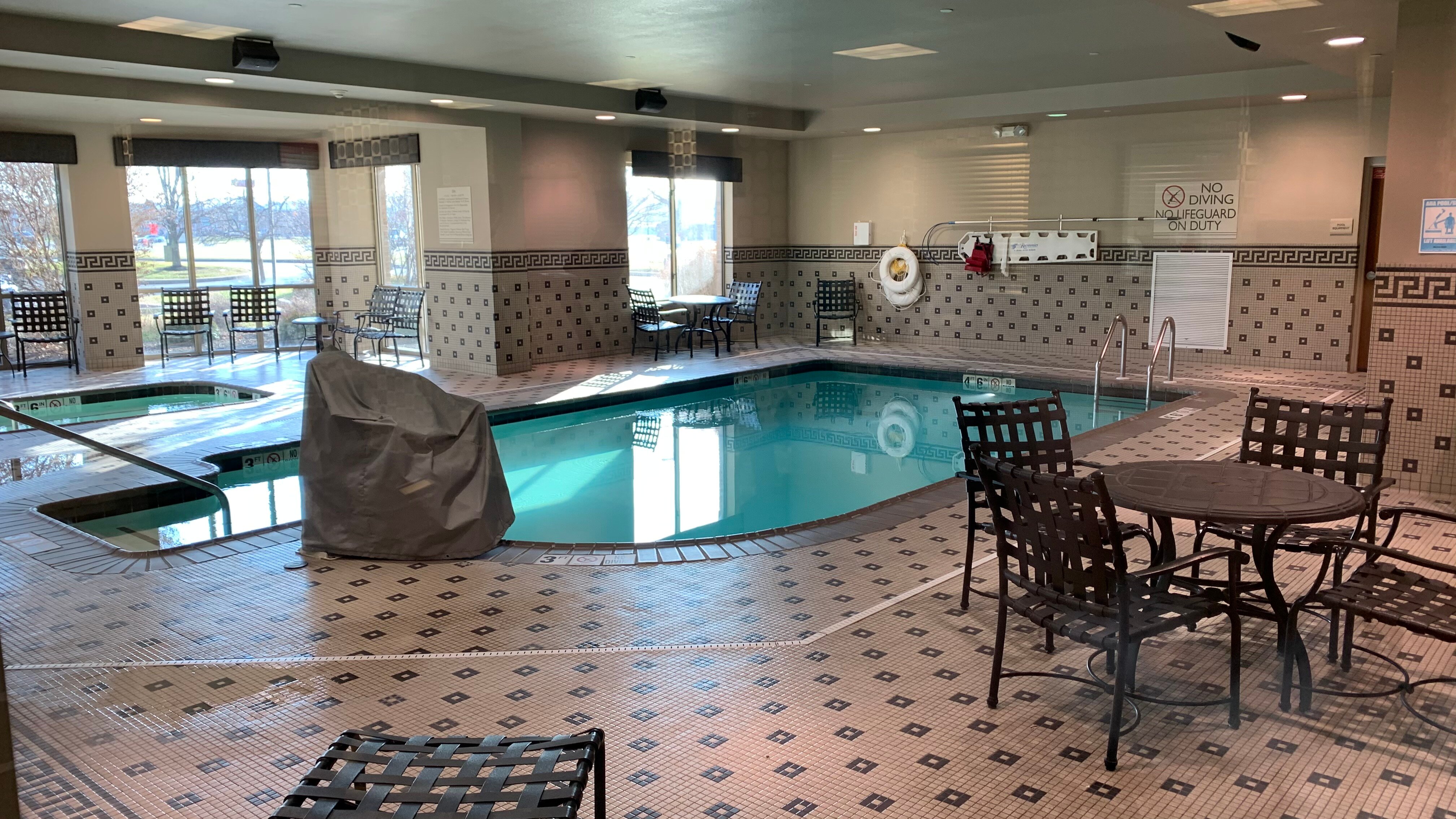 Hilton Garden Inn Columbus/Edinburgh-泳池