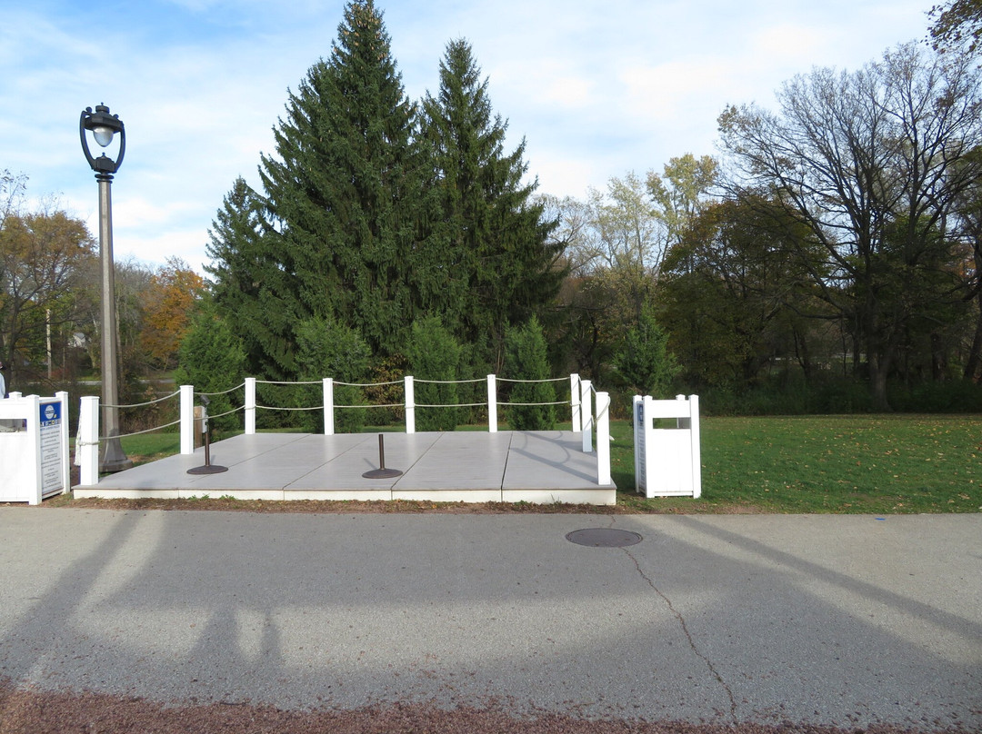 Hoyt Park-沃瓦托萨必去景点