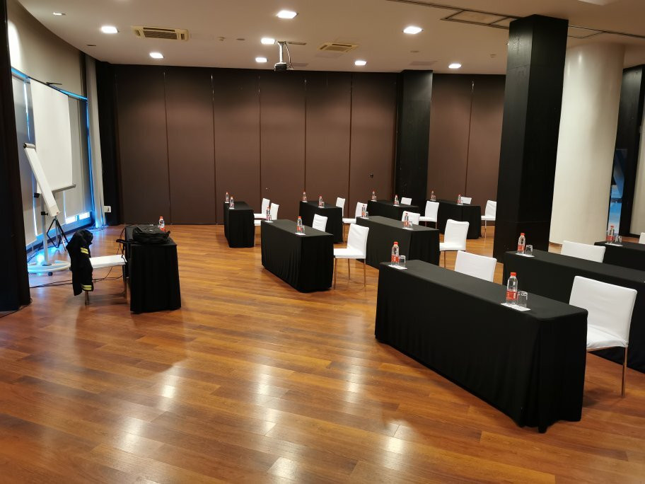 Hotel Nevada Palace主图