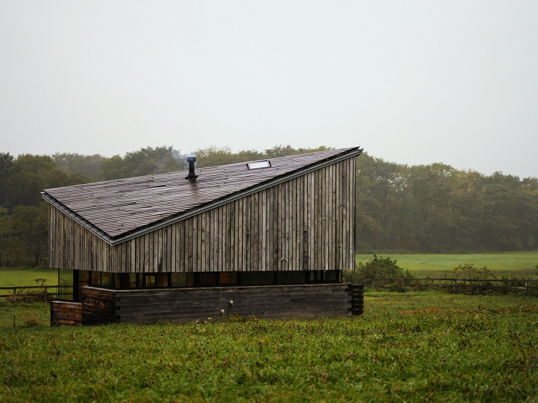 Memu Earth Hotel主图