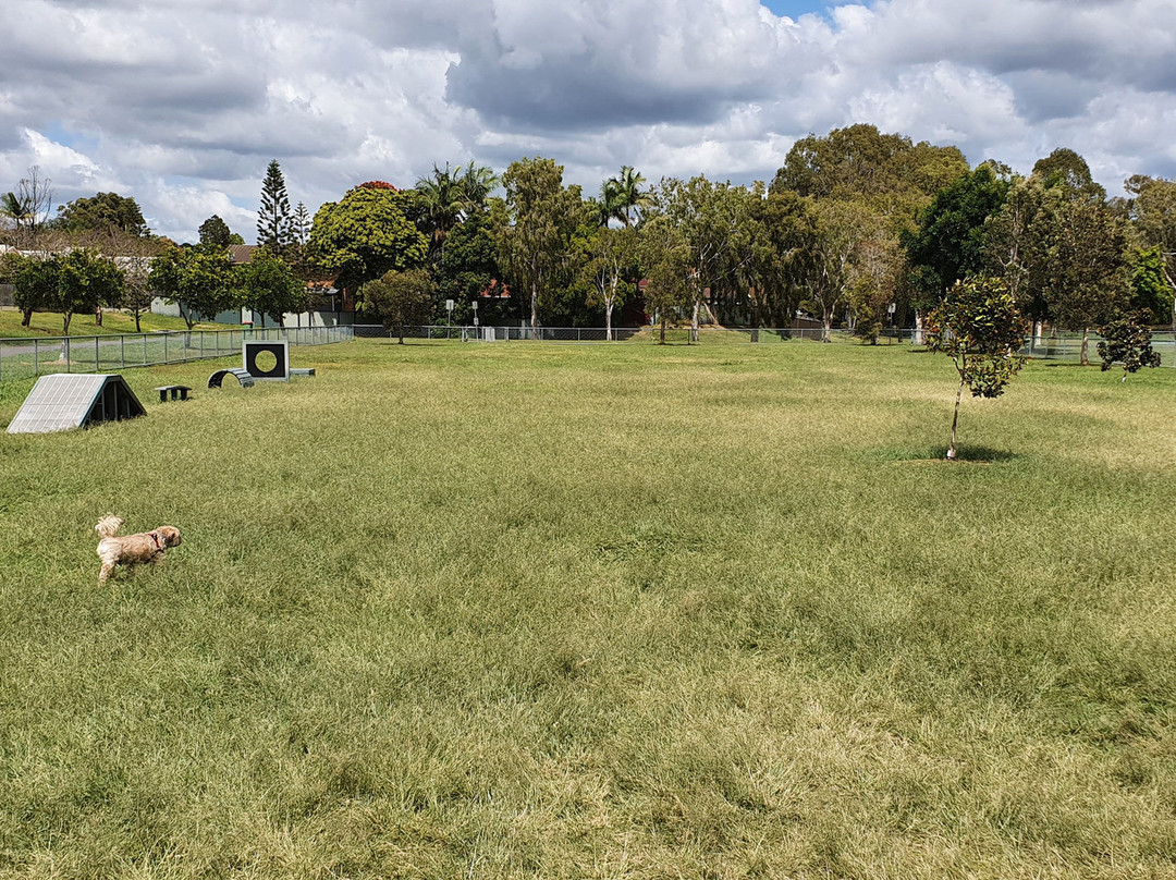 Frascott Small Dog Fenced Agility Dog Park-Varsity Lakes必去景点