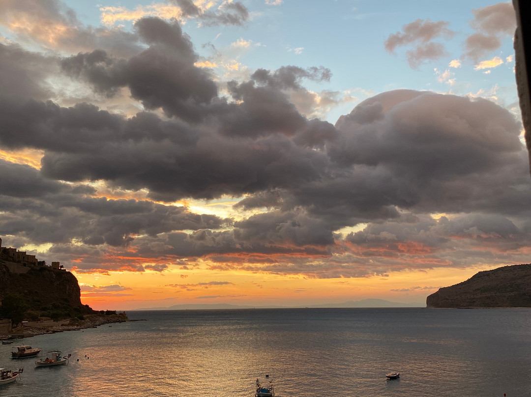 Mavromichalai Hotel主图