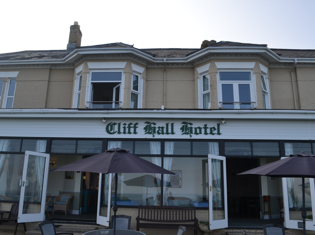 The Cliff Hall主图