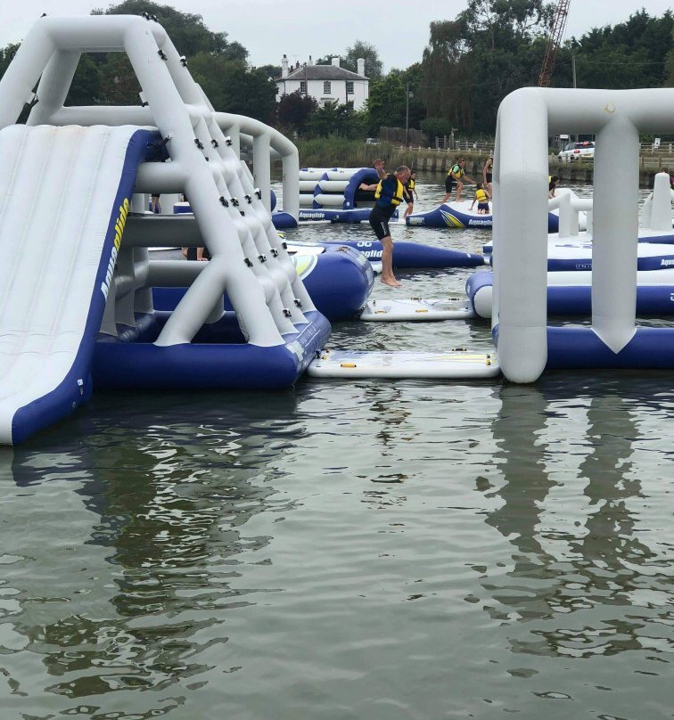 Curve Water Sports景点图片
