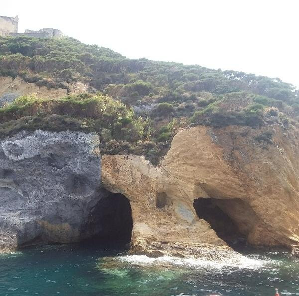 Grotte di Pilato景点图片