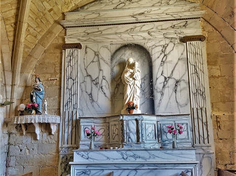 Église Saint-Médard-Germond-Rouvre必去景点