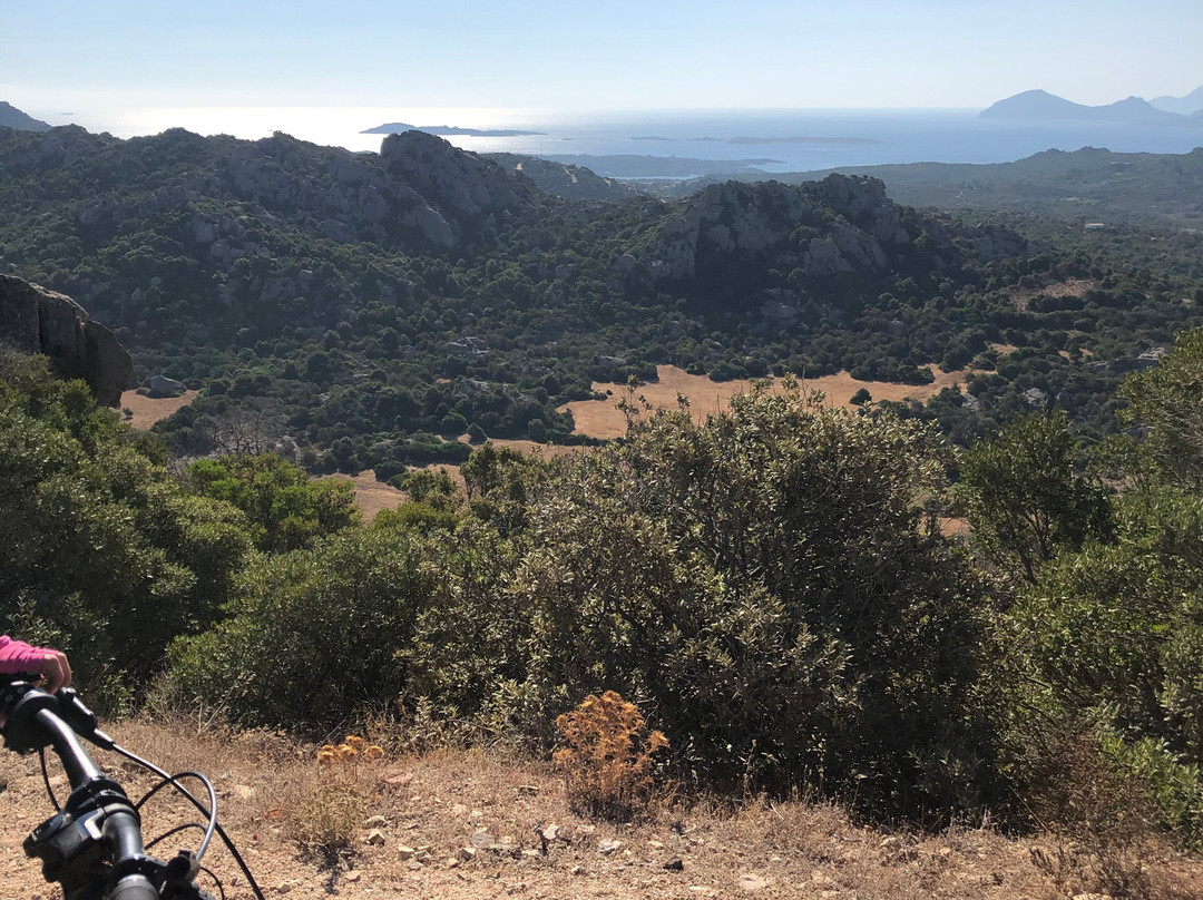 Mema Bike Tours-Golfo Aranci必去景点
