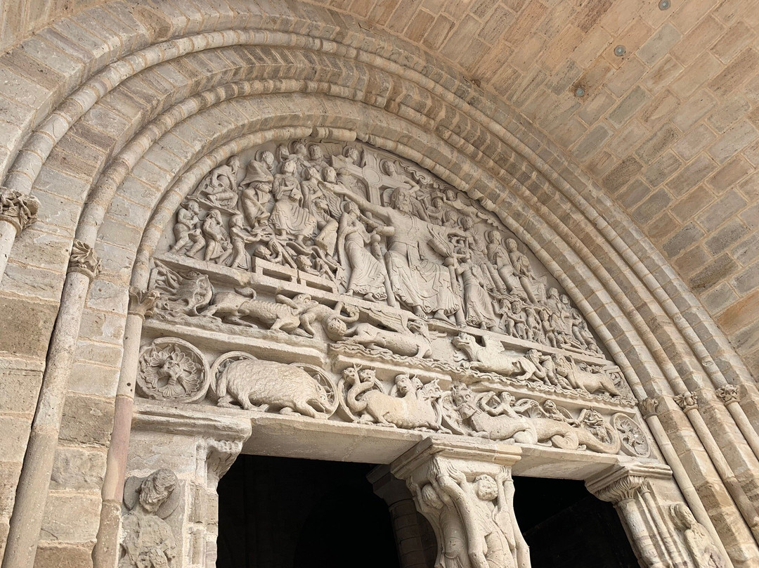 Abbatiale Saint-Pierre景点图片