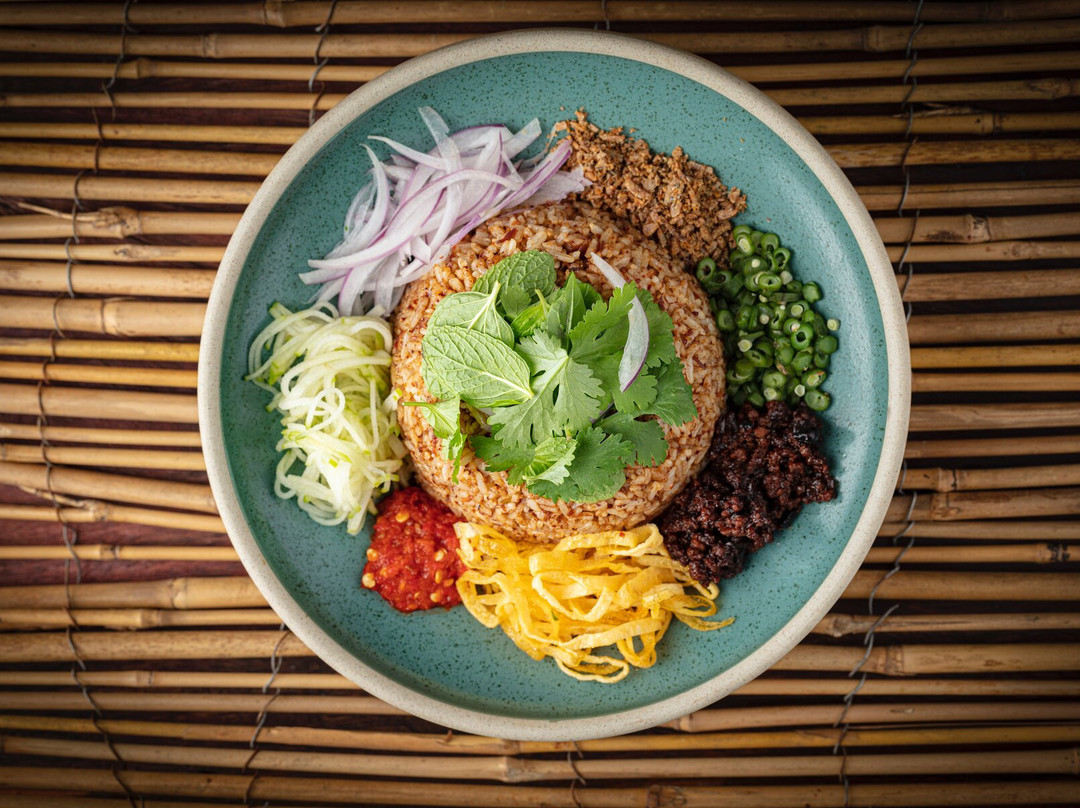 Tuk Tuk Restaurant & Bar