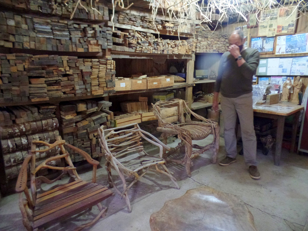 Atelier Eduardo Miguel Pardo-圣安东尼奥杜皮尼亚尔必去景点