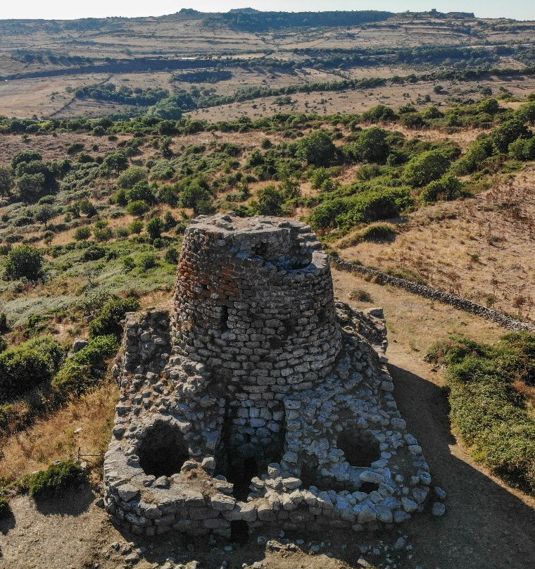 Nuraghe Santa Barbara-Macomer必去景点