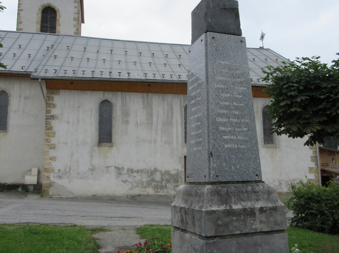 Monument communal-Notre Dame de Bellecombe必去景点