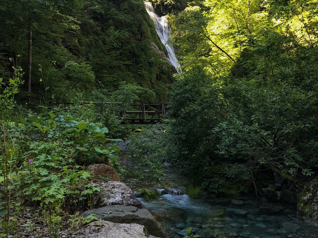 Cascata Plera景点图片