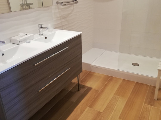 加立安酒店主图