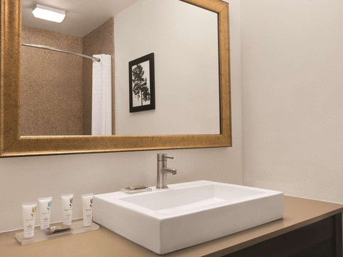 雷德兰兹希尔顿Spark酒店主图