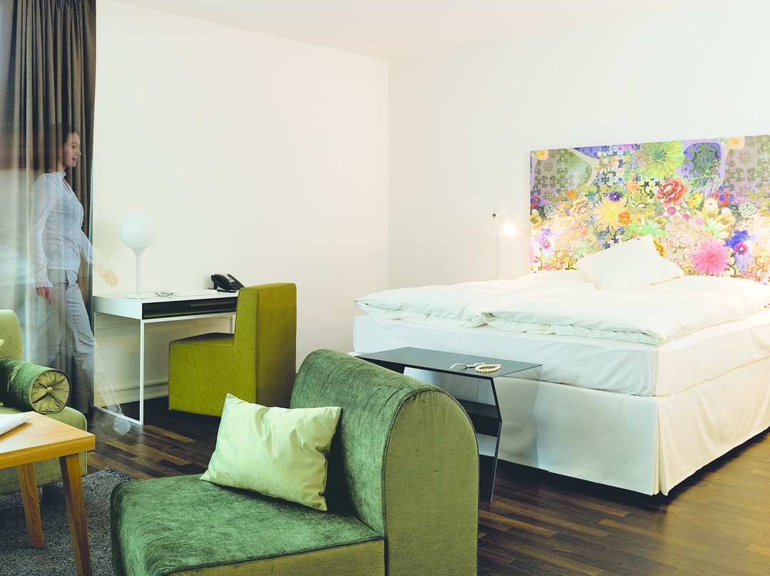 City Garden Hotel主图