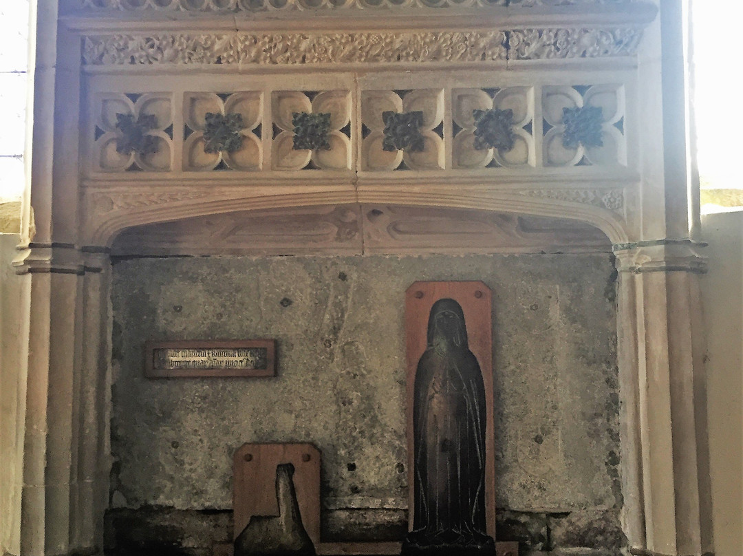 Grave of Sir Goddared Oxenbridge景点图片