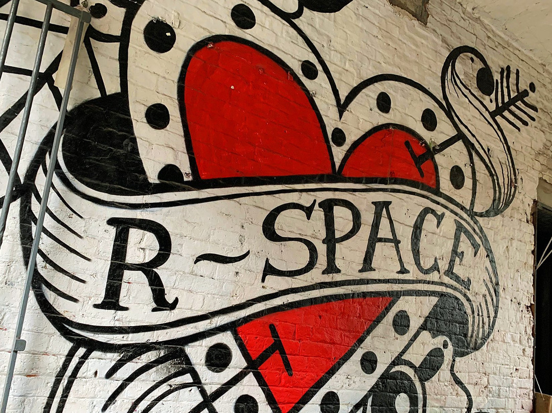 R-Space Gallery-利斯本必去景点