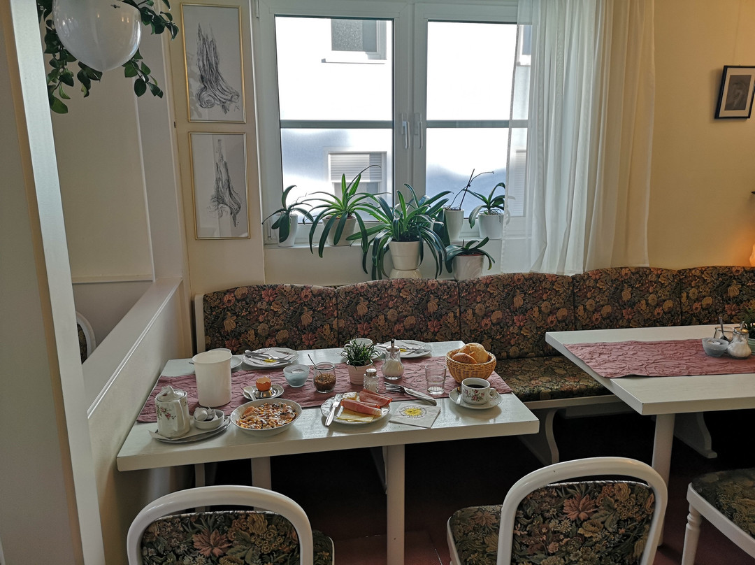 Estenfeld Pension主图