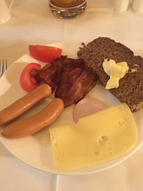 Weinhaus Uhle-餐饮
