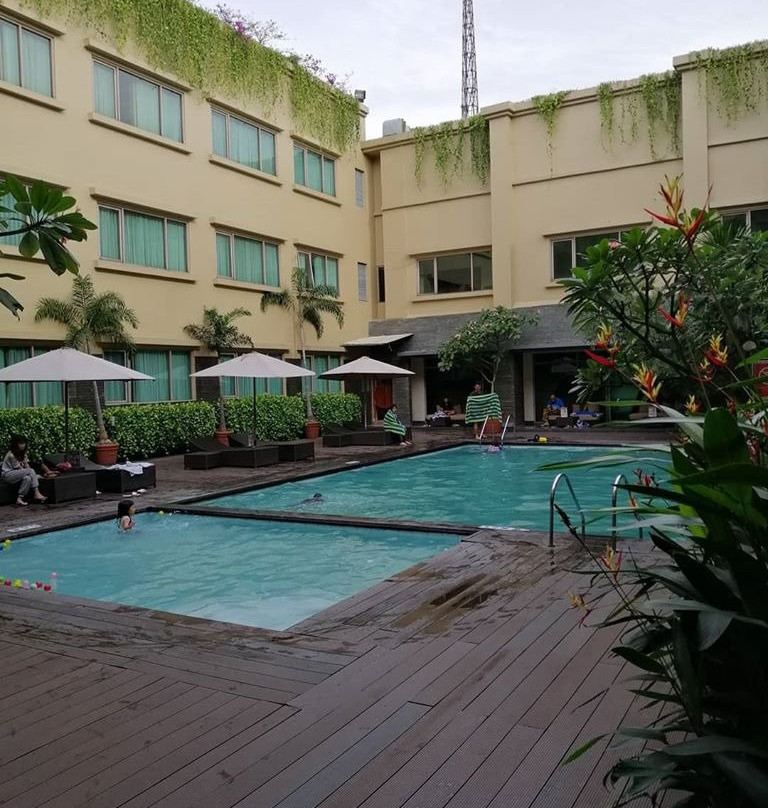 阿斯顿特洛皮卡纳广场酒店主图