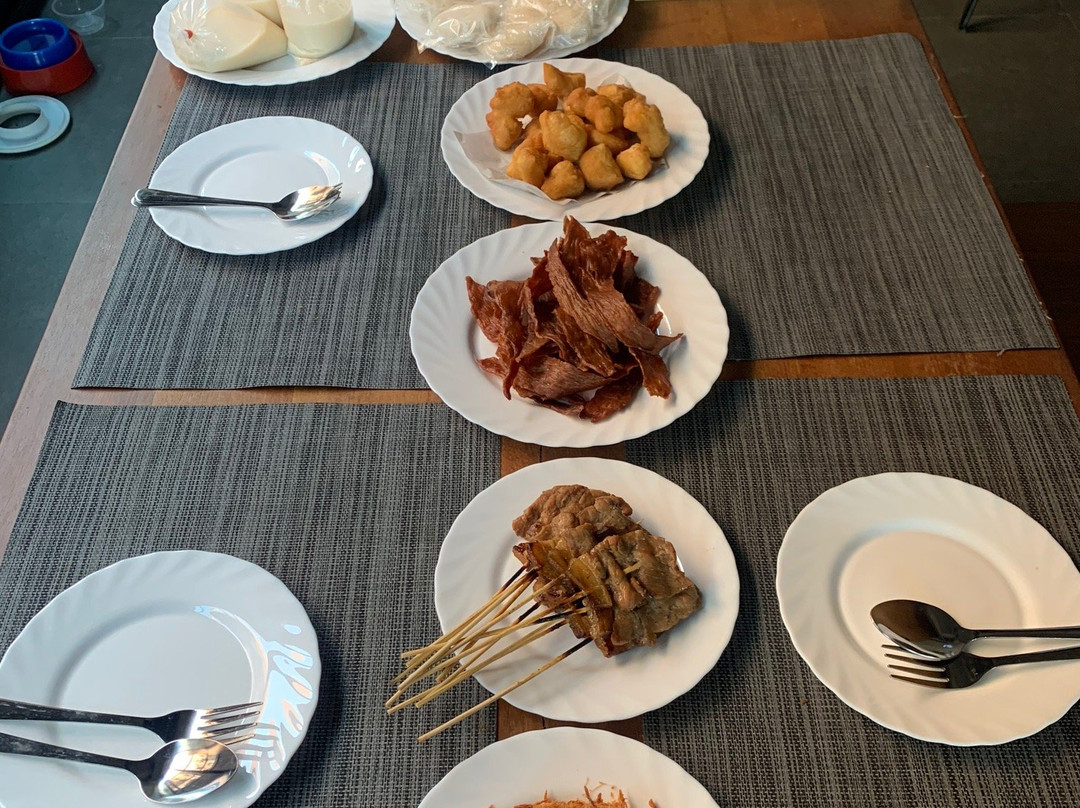 Saya Loft Hostel Lopburi主图