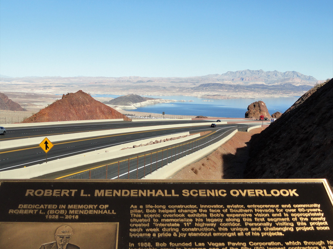 Robert L Mendenhall Scenic Overlook-博尔德城必去景点