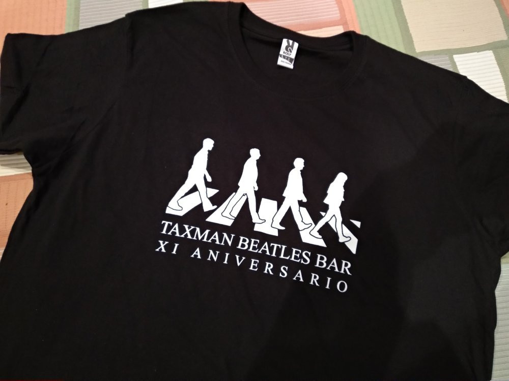 TAXMAN  BEATLES BAR景点图片