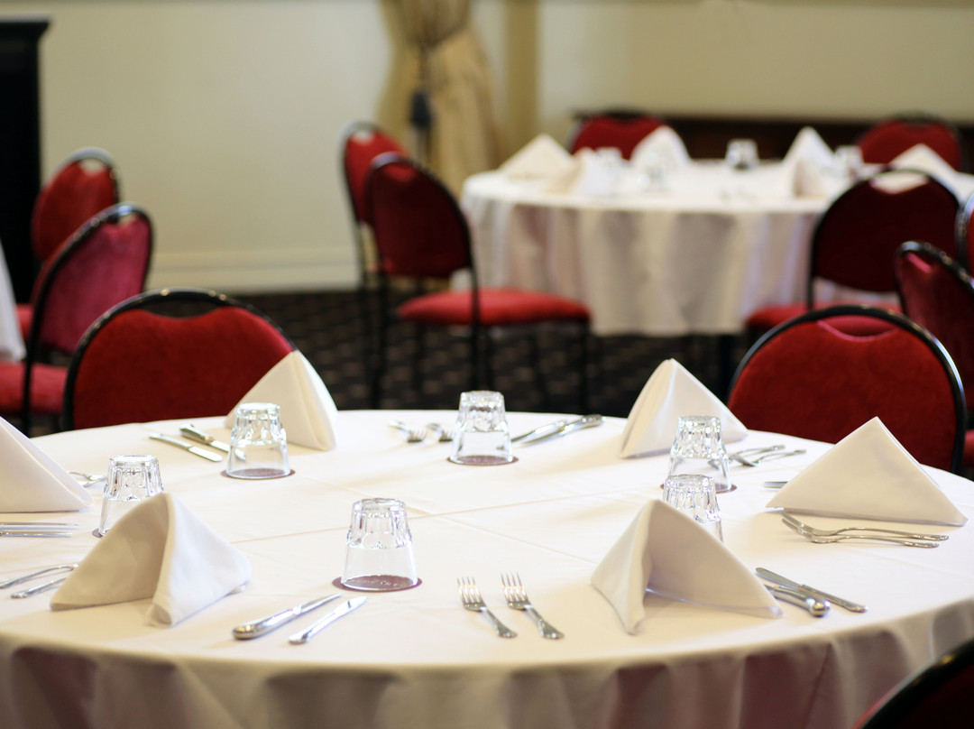 RedEarth Hotel主图